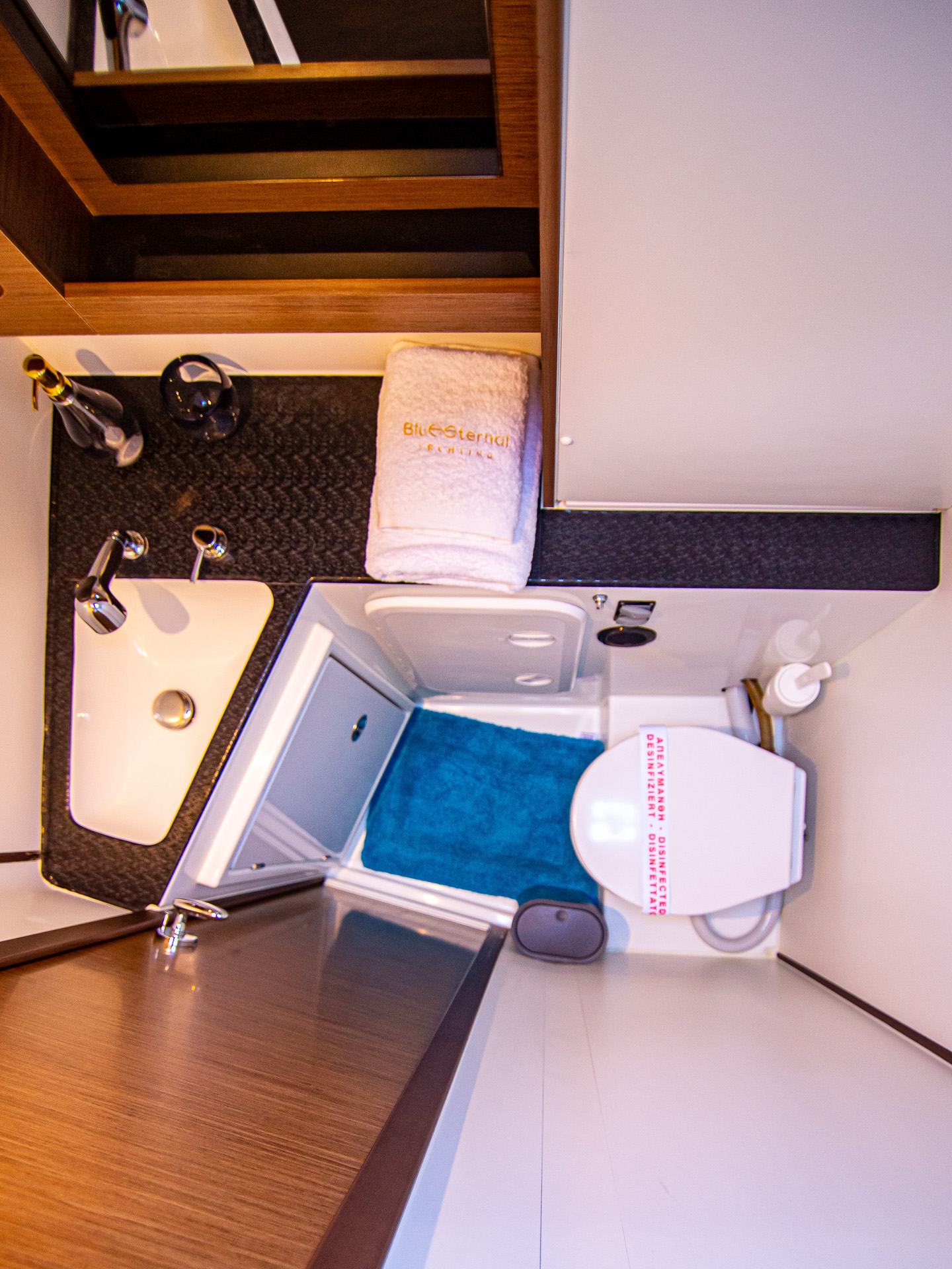 Lagoon 42 - 4 + 2 cab. — photo 16