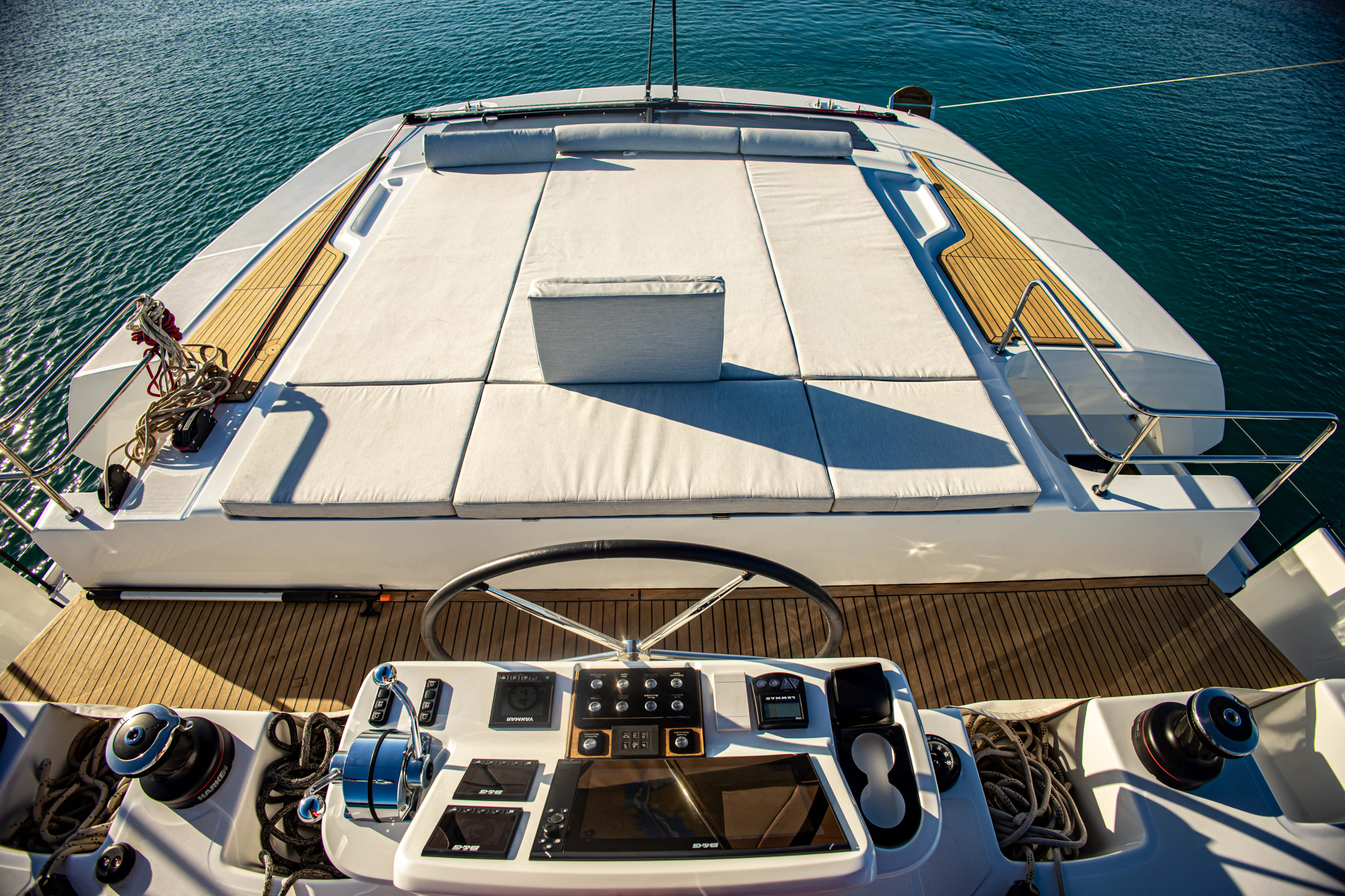 Lagoon 50 - 6 + 2 cab. — photo 8