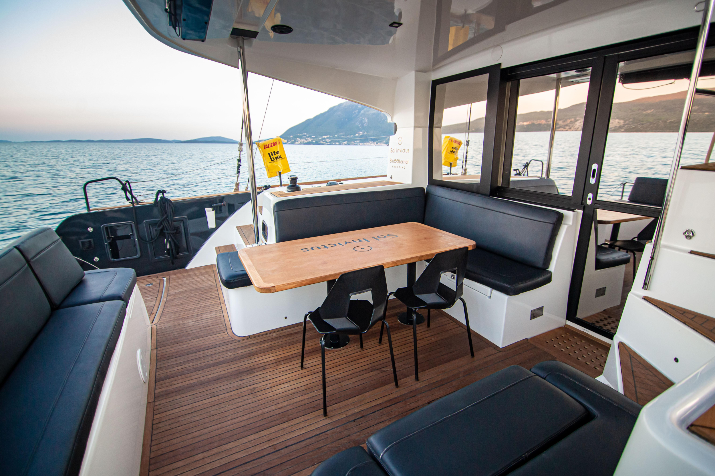 Lagoon 40 - 4 + 2 cab — photo 9