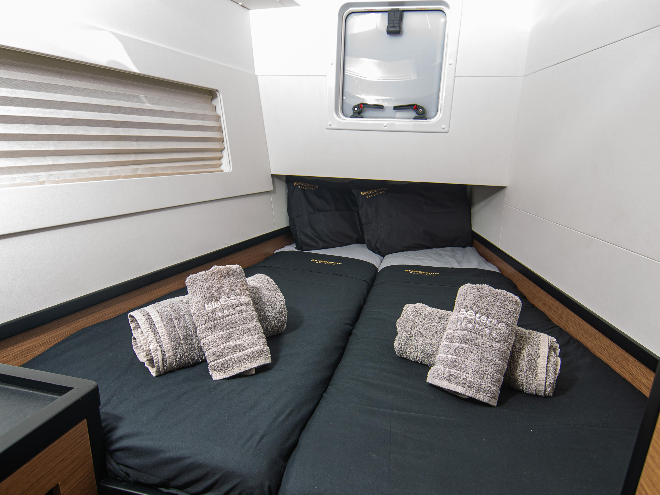 Lagoon 40 - 4 + 2 cab — photo 15