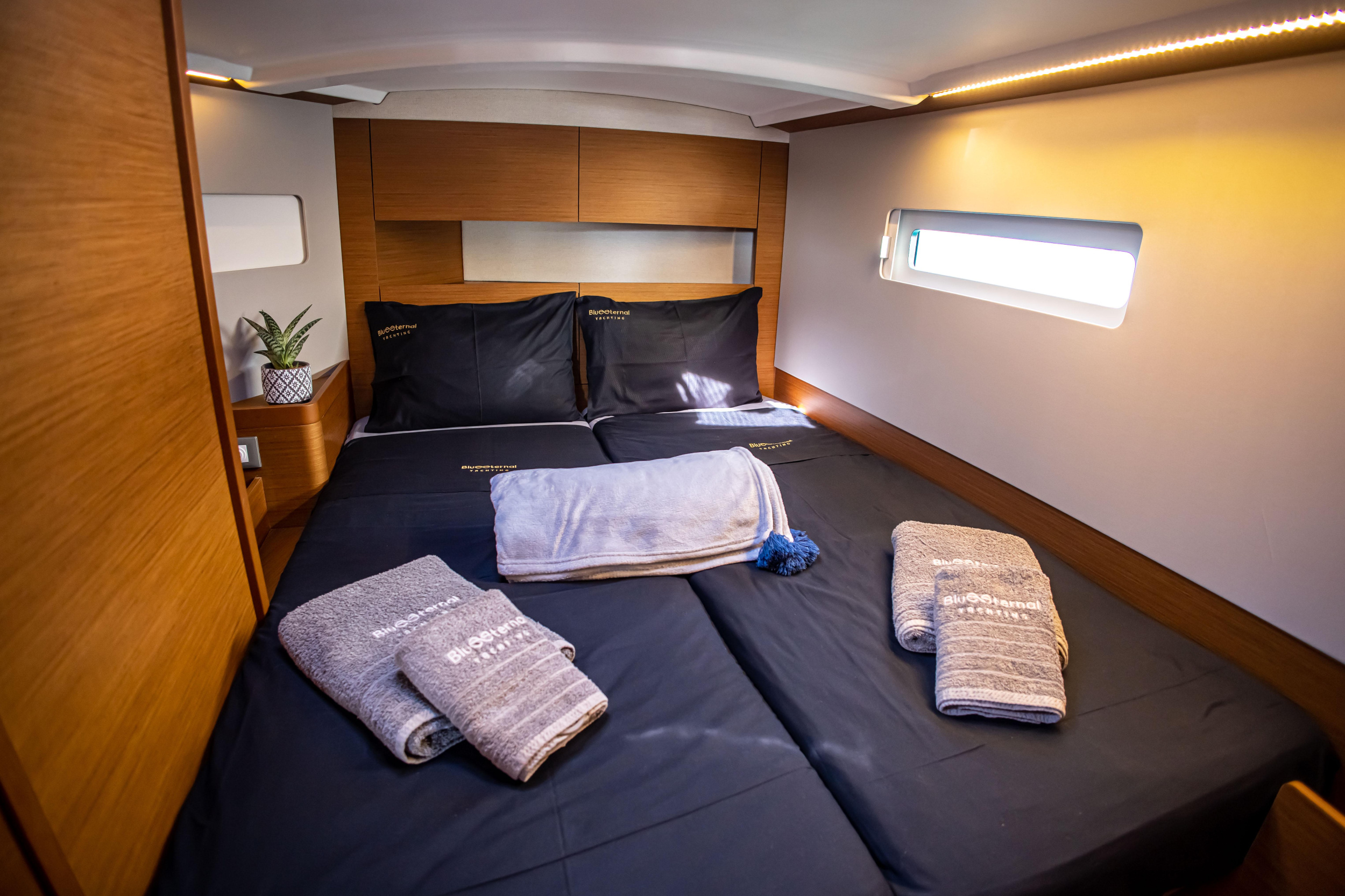 Sun Odyssey 410 - 3 cab. — photo 3