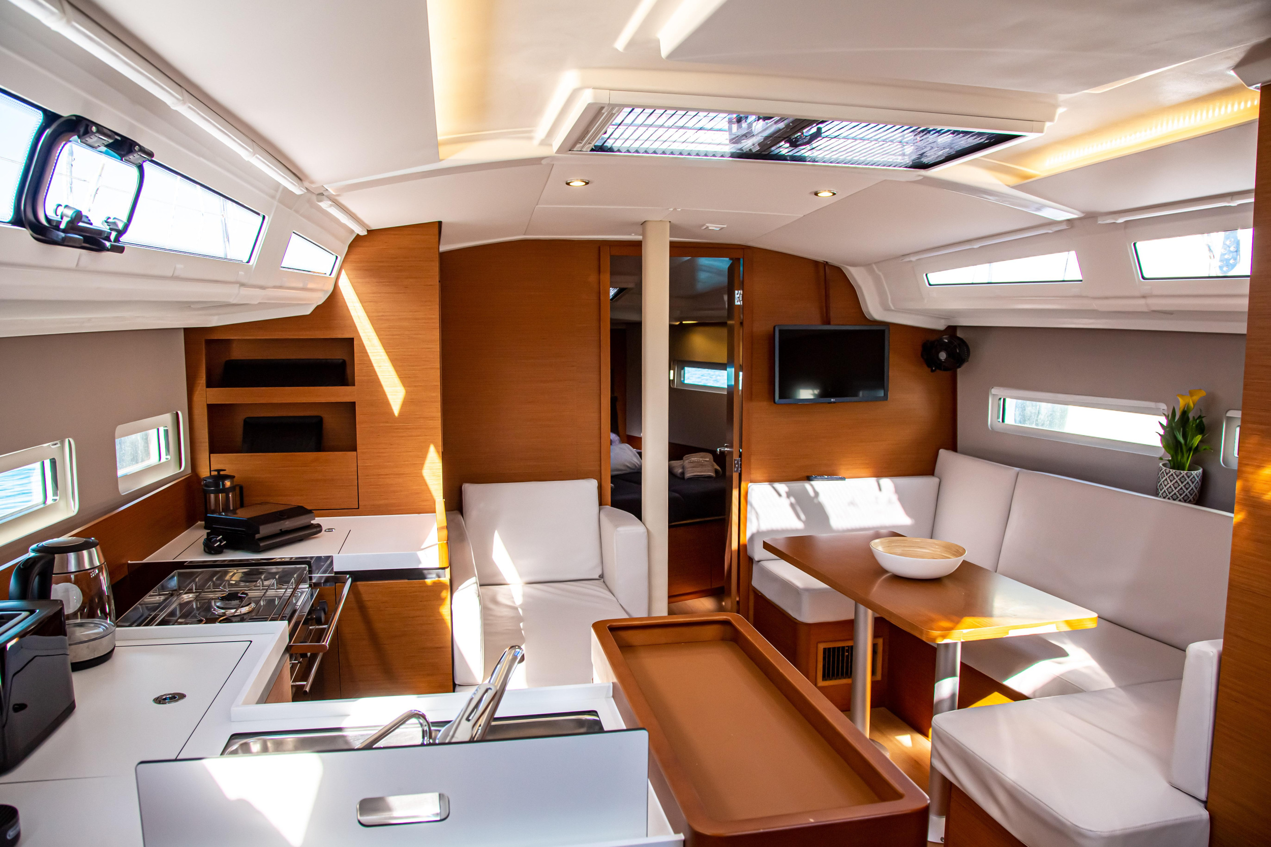 Sun Odyssey 410 - 3 cab. — photo 9