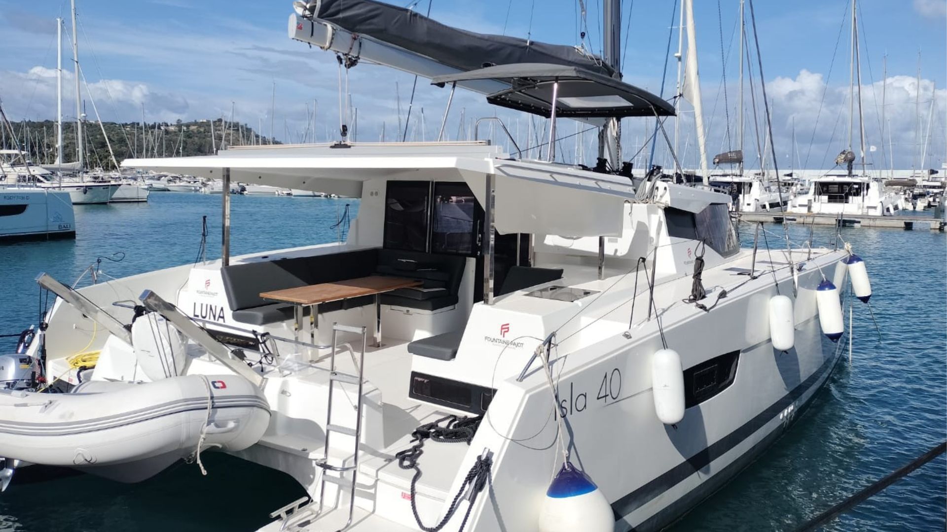 Fountaine Pajot Isla 40 - 4 + 1 cab. — photo 7