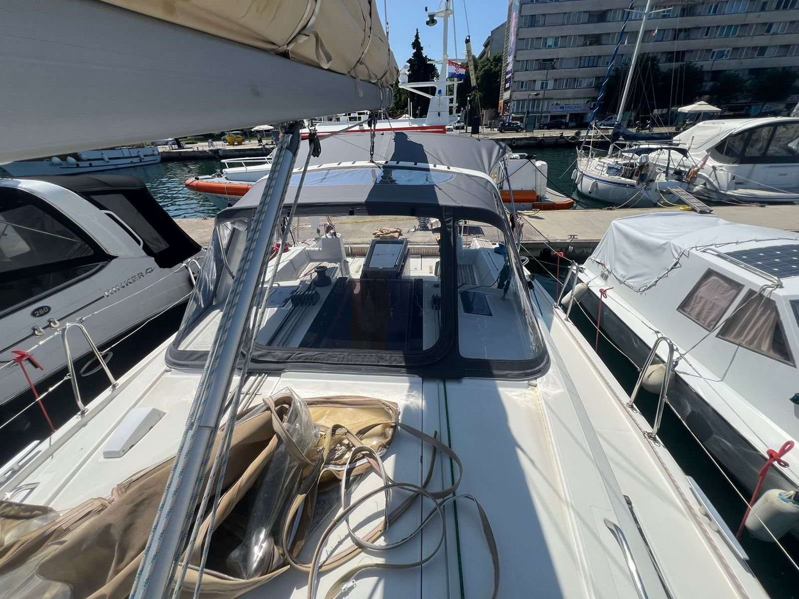 Oceanis 41.1 — photo 8