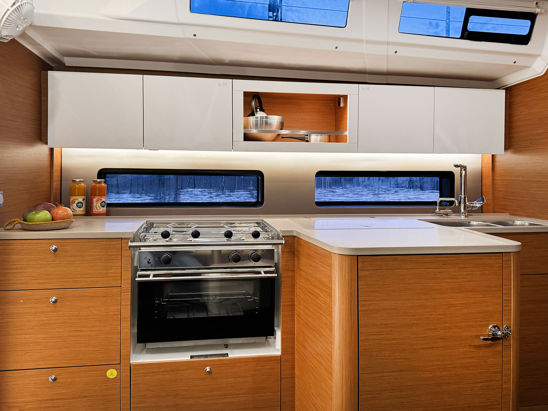 Dufour 41 - 3 cab. — photo 10