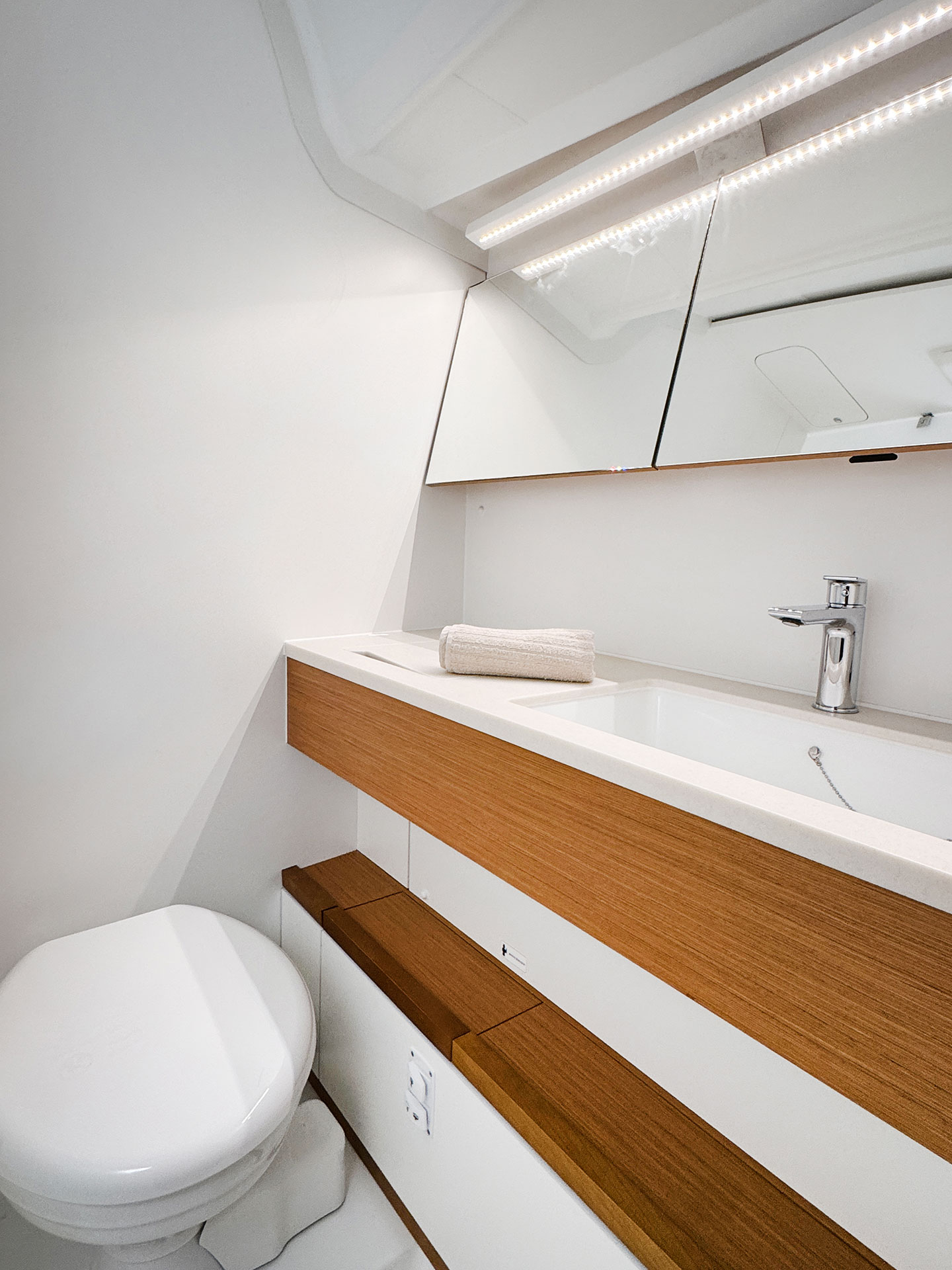 Dufour 41 - 3 cab. — photo 12