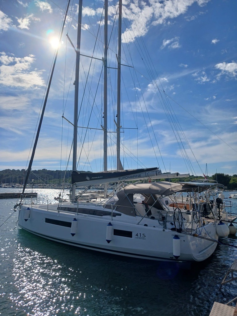 Sun Odyssey 415 — photo 4