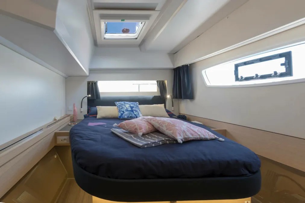 Fountaine Pajot Astrea 42 — photo 9