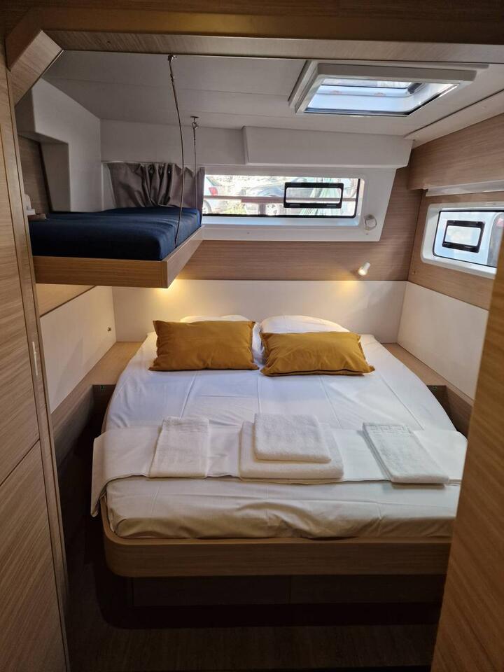 Lagoon 43 - 4 + 2 cab. — photo 15