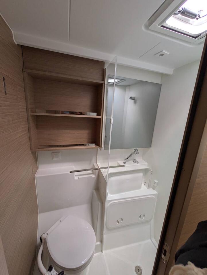 Lagoon 43 - 4 + 2 cab. — photo 17