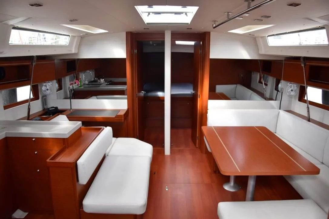 Oceanis 51.1 - 5 + 1 cab. (Antonios)  - 3