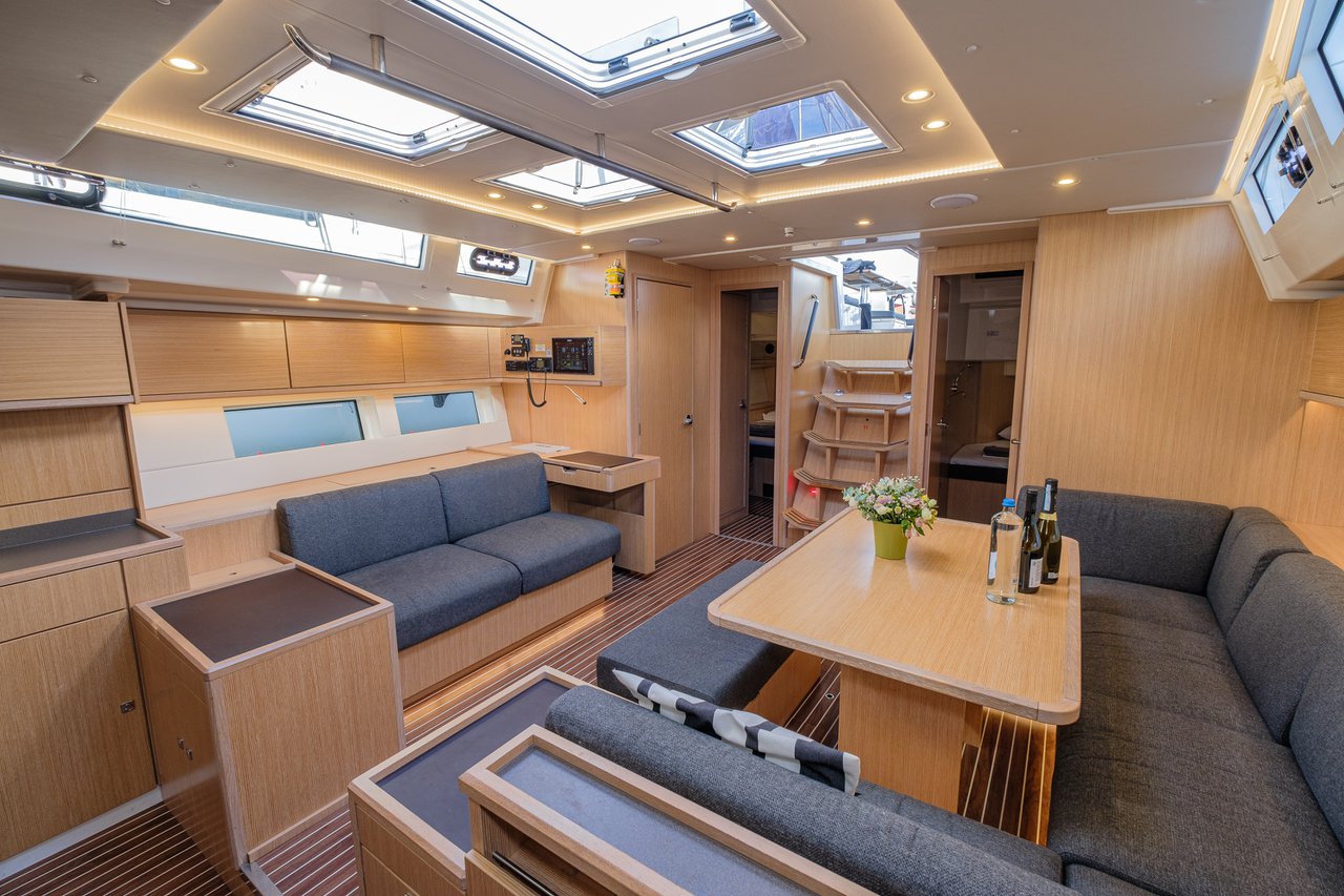 Bavaria C57 - 4 + 1 cab. — photo 15