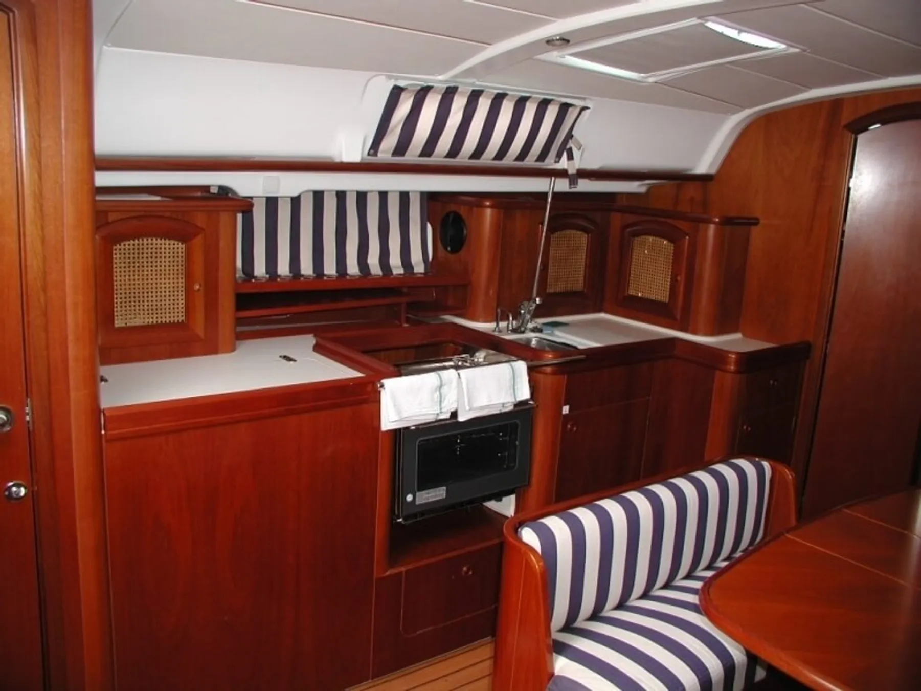Oceanis Clipper 411 - 4 cab. — photo 5