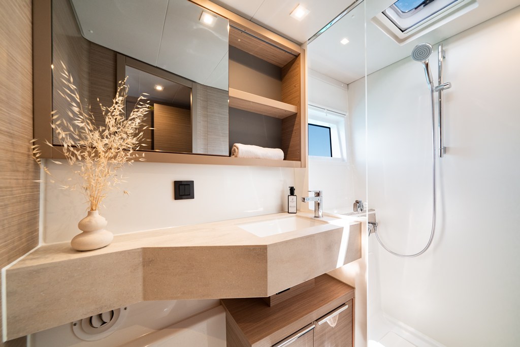 Lagoon 46 - 4 + 2 cab. — photo 18