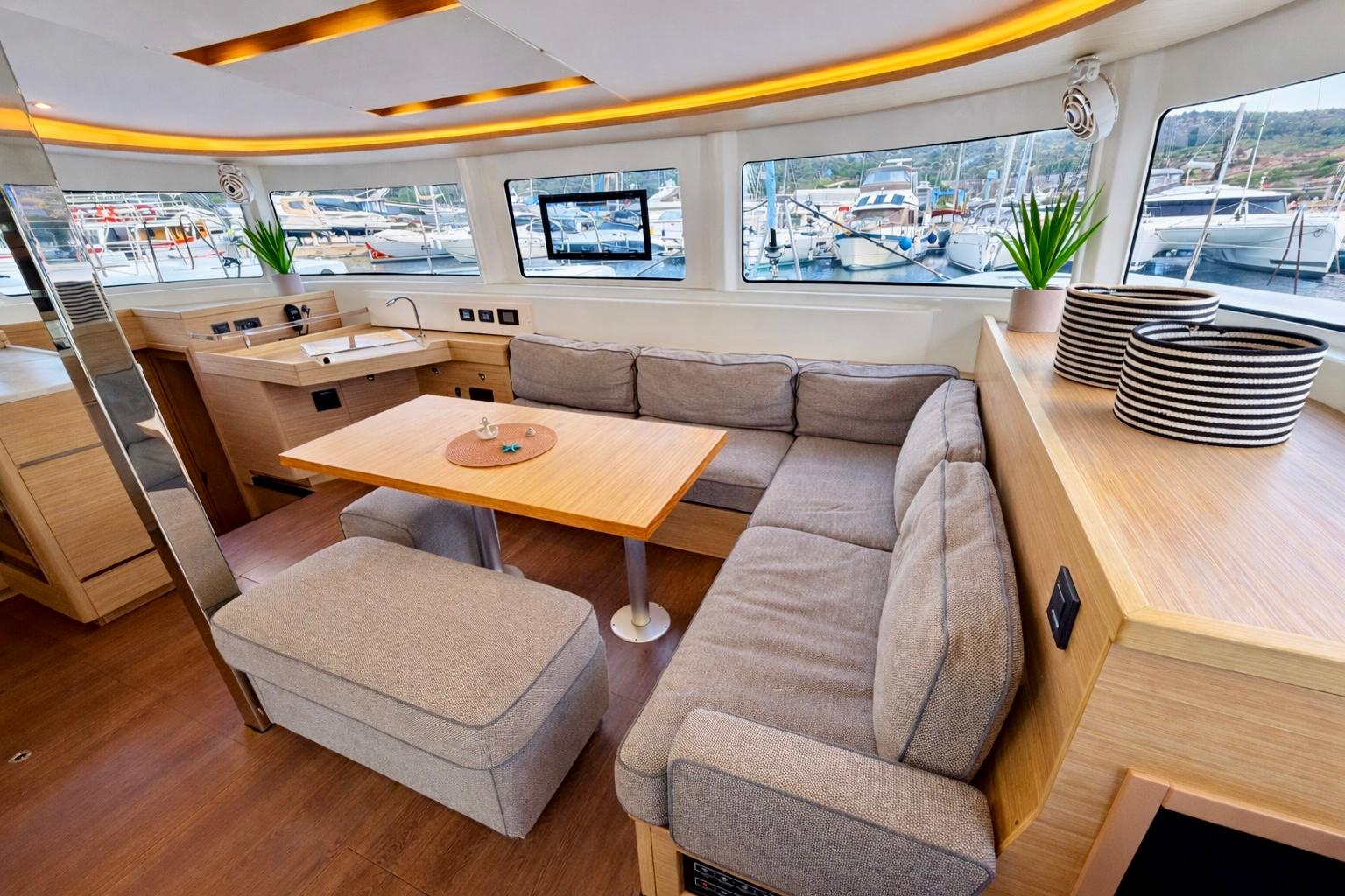 Lagoon 46 - 4 + 2 cab. — photo 10
