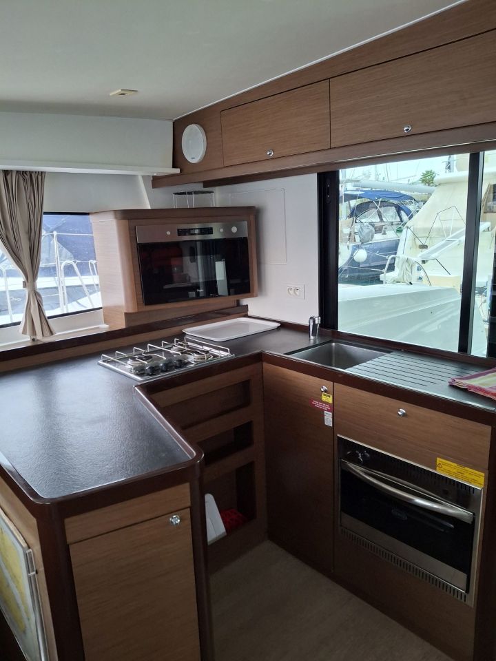 Lagoon 42 - 4 + 2 cab. — photo 4
