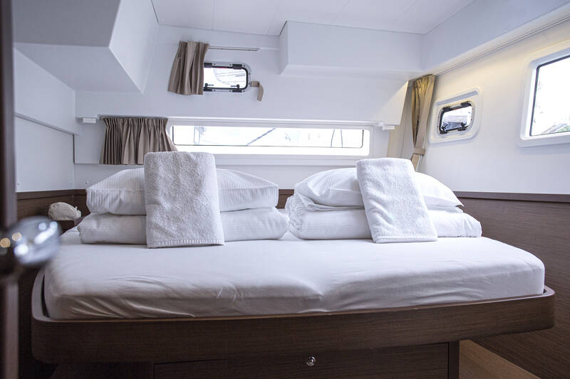 Lagoon 42 - 4 + 2 cab. — photo 4