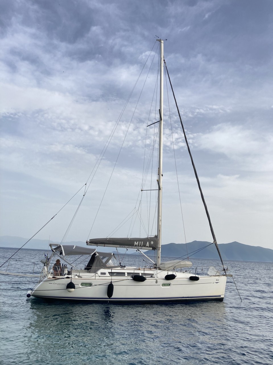 Sun Odyssey 42i — photo 3