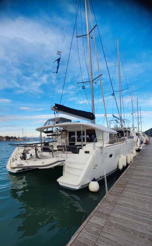 Lagoon 400 S2 — photo 3