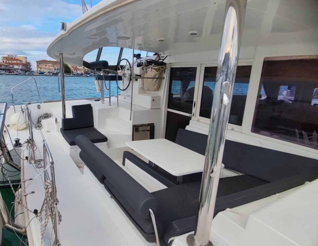 Lagoon 400 S2 — photo 6