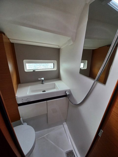 Sun Odyssey 490 - 5 cab. — photo 8