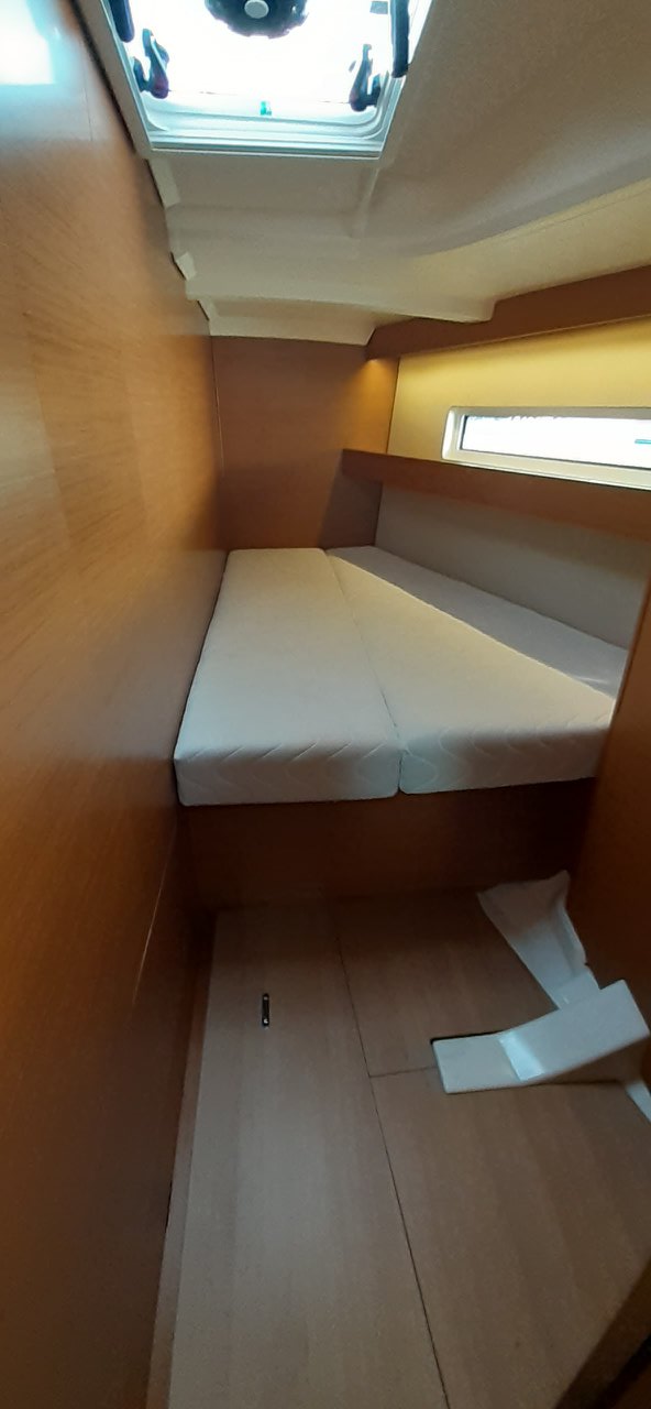 Sun Odyssey 440 - 4 cab. — photo 7