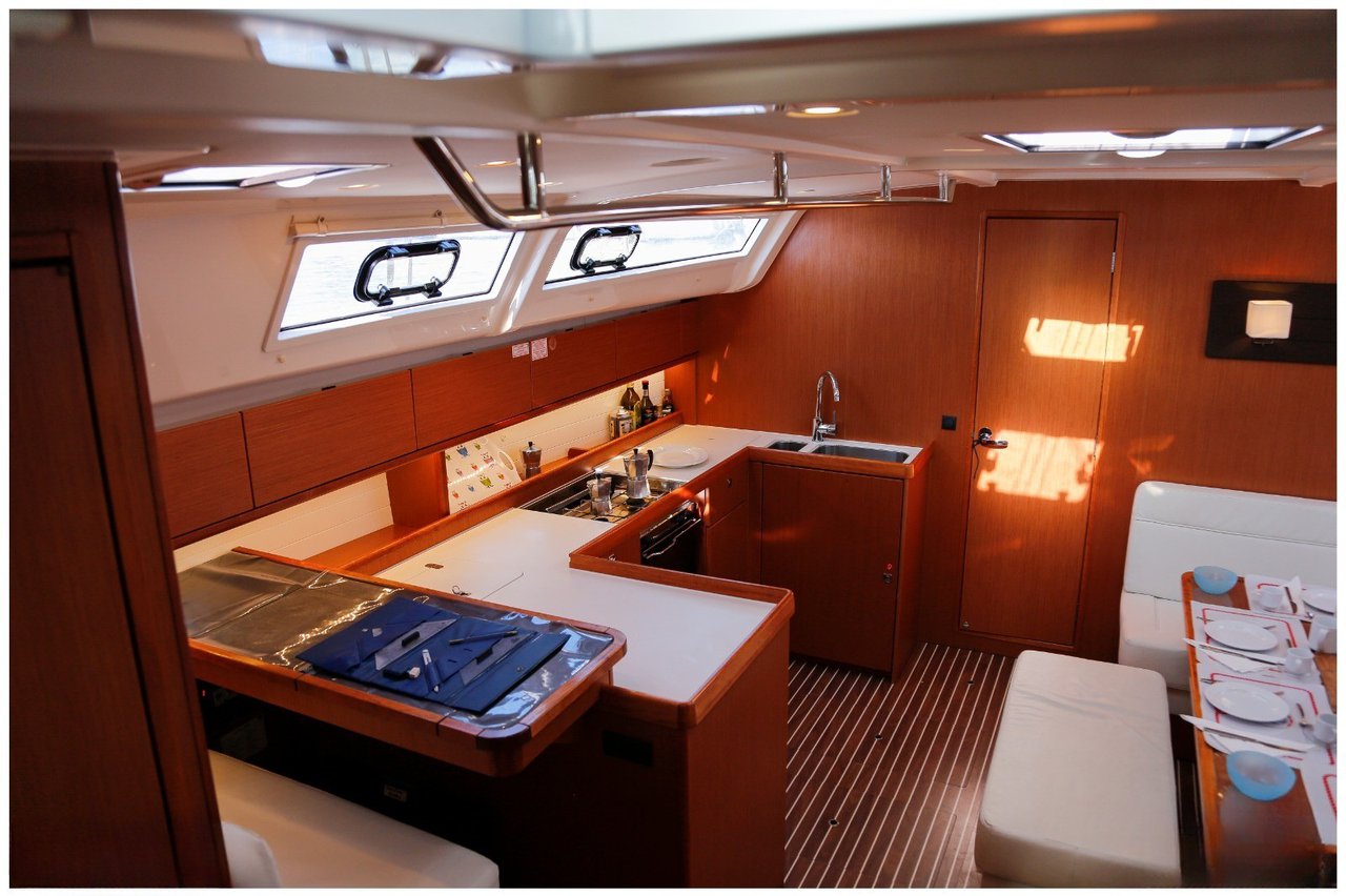 Bavaria Cruiser 51 — photo 9