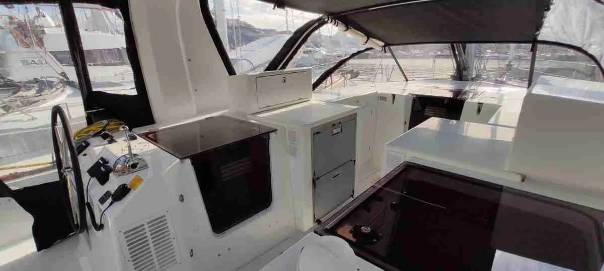 Sun Loft 47 - 6 + 1 cab. — photo 5