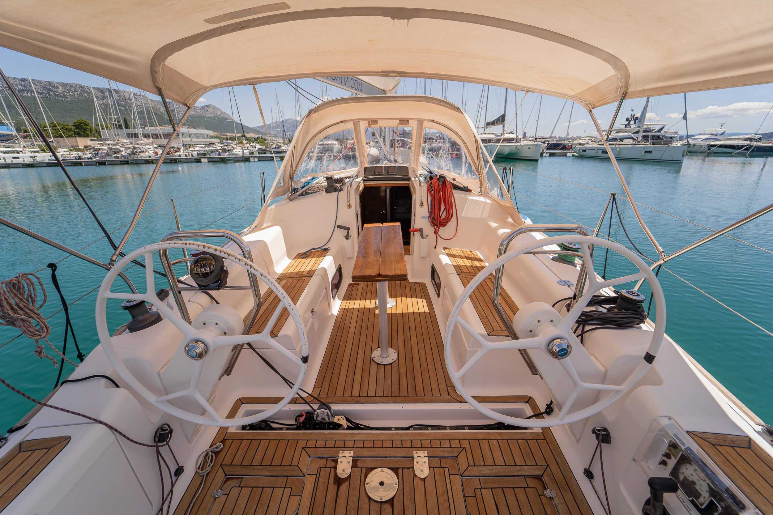 Salona 38 — photo 16
