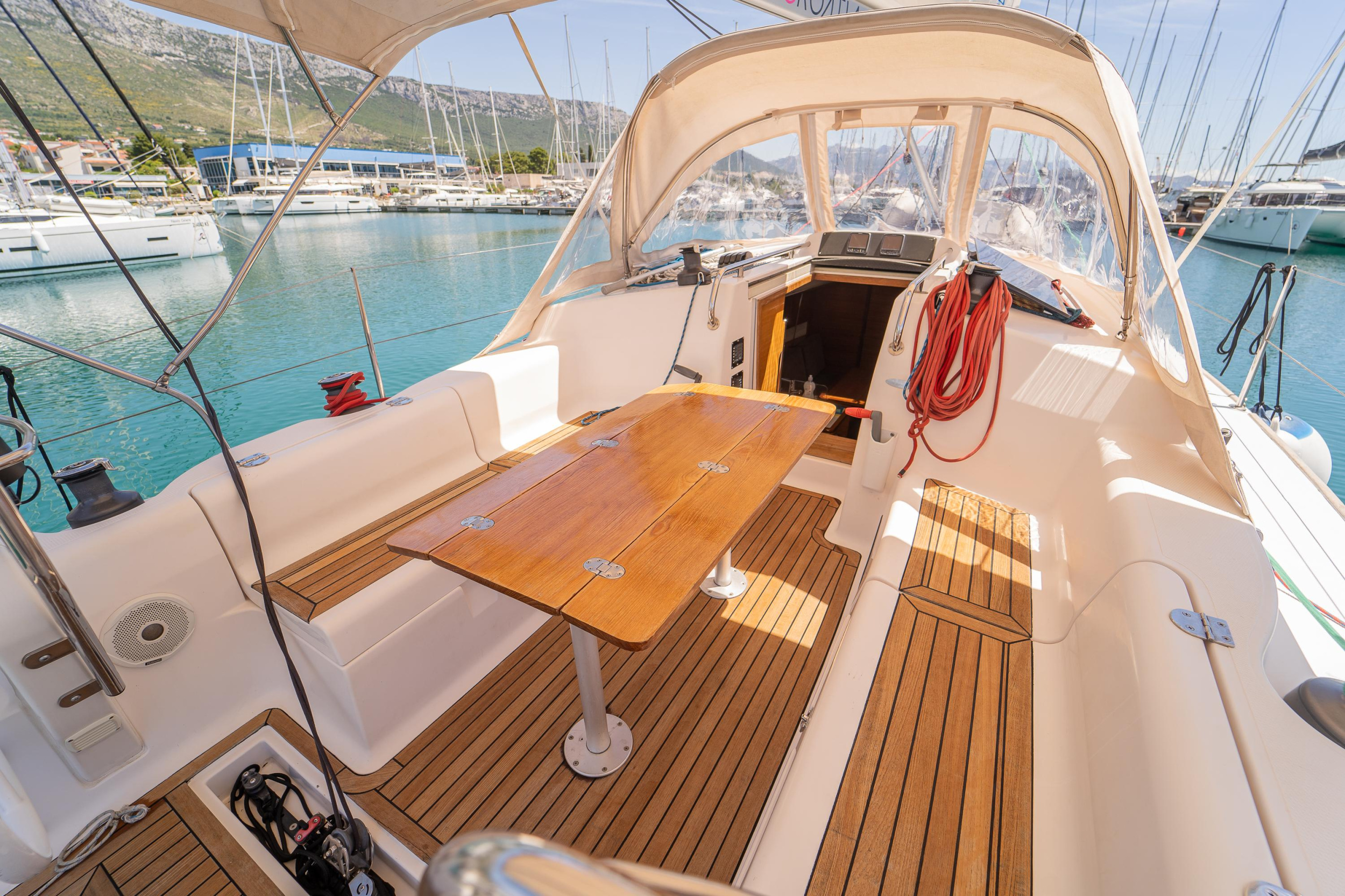 Salona 38 — photo 18