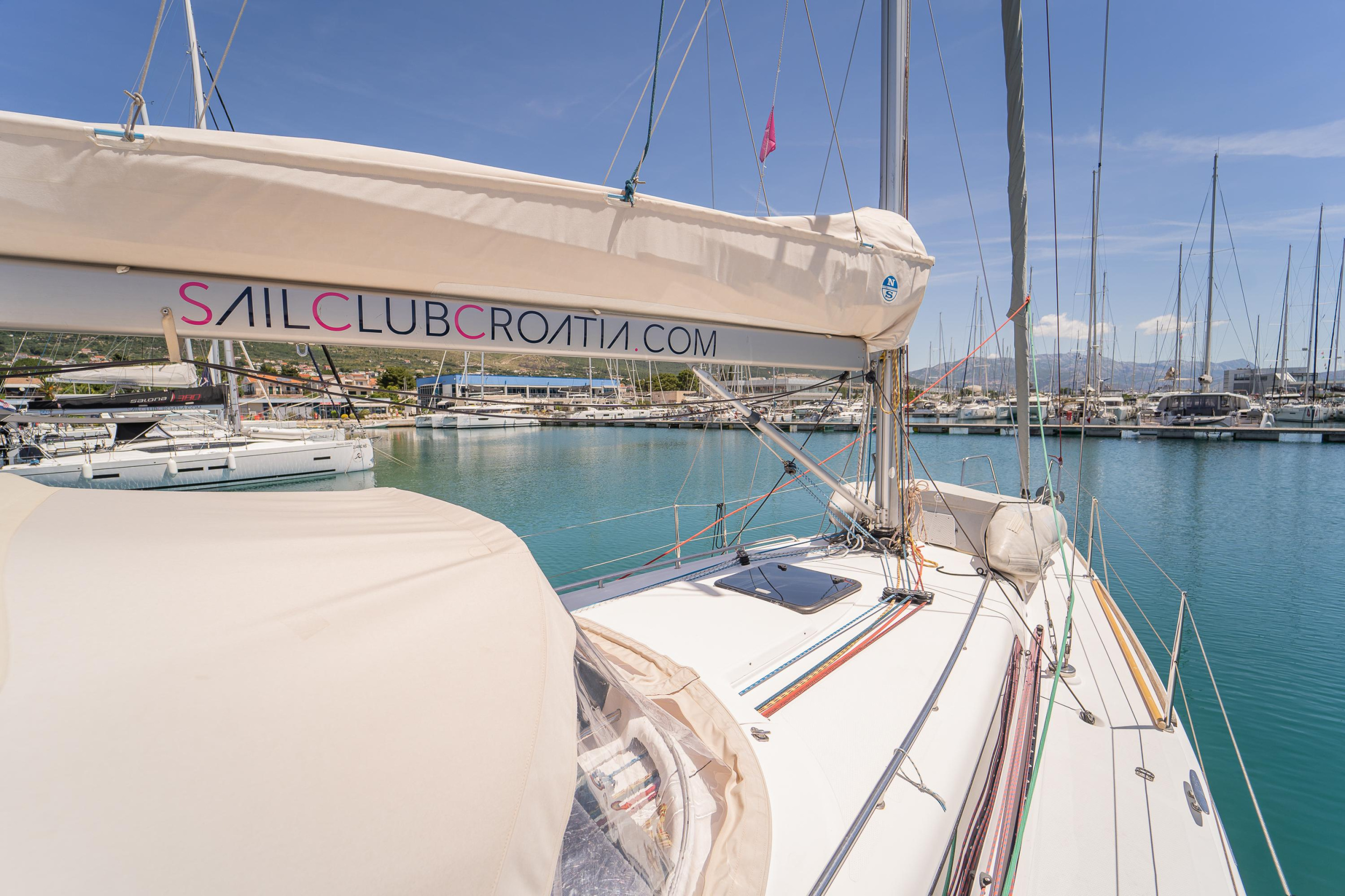 Salona 38 — photo 20