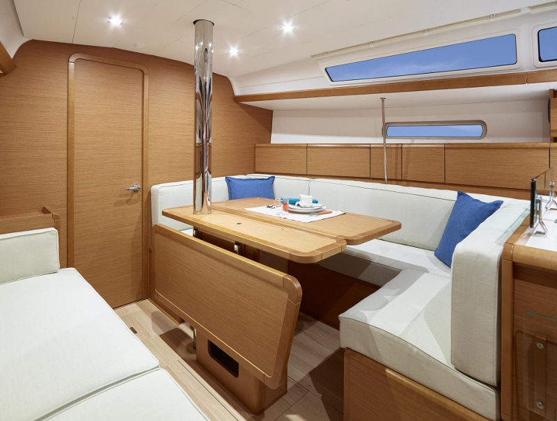 Sun Odyssey 389 — photo 4