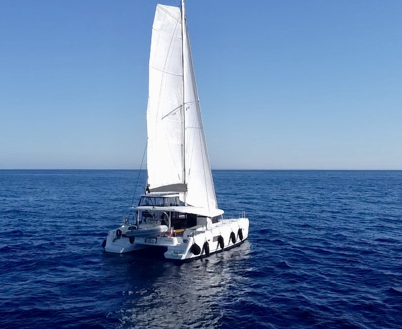Lagoon 42 OW — photo 11