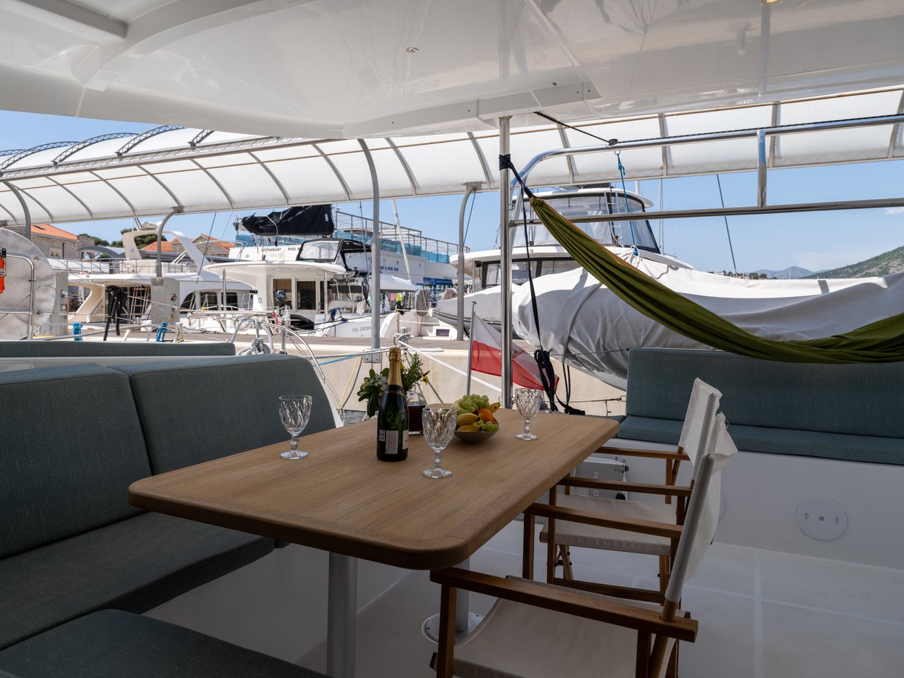Lagoon 42 OW — photo 17
