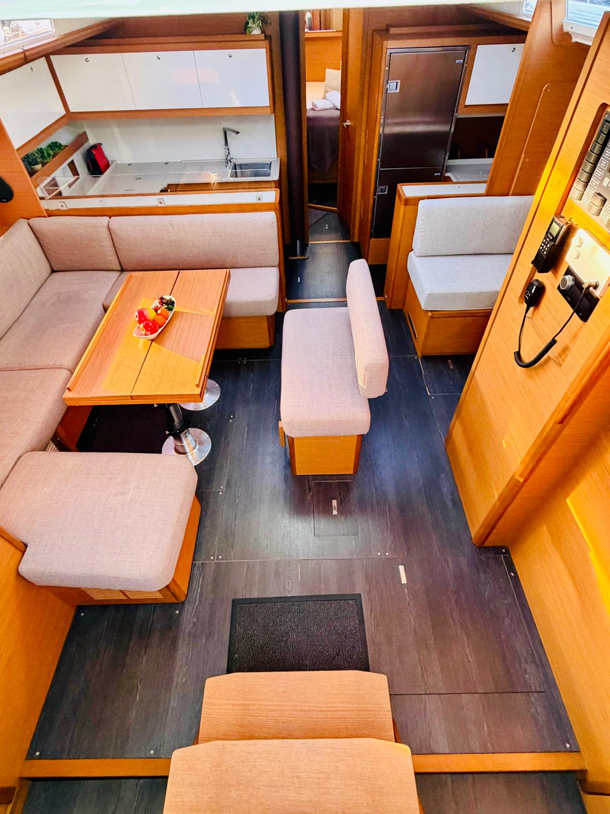Dufour 530 - 5 + 1 cab. — photo 11