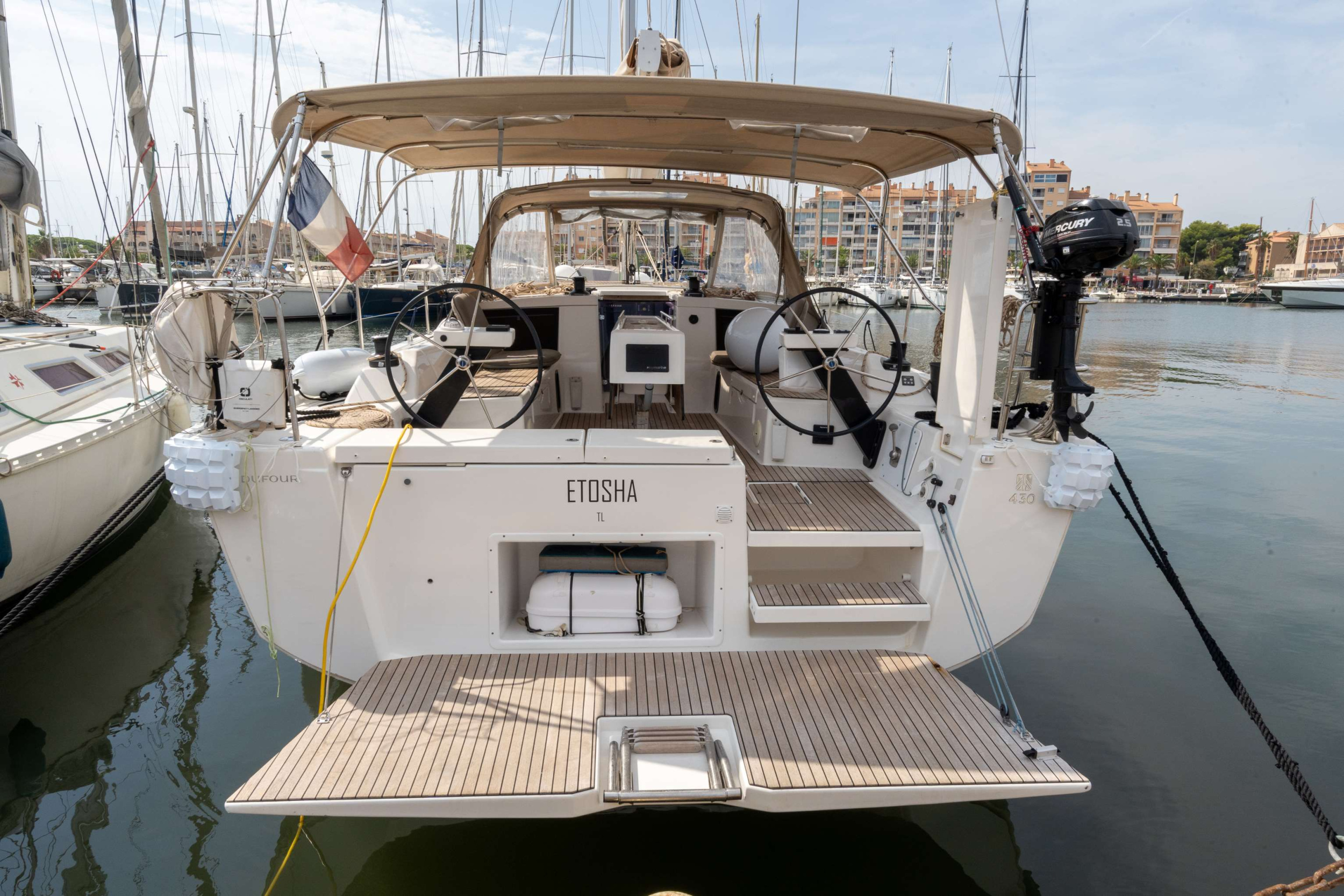 Dufour 430 — photo 1