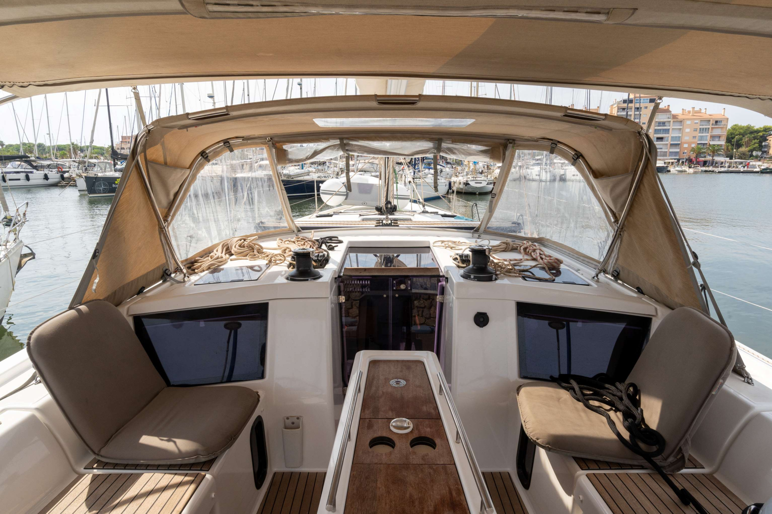 Dufour 430 — photo 14