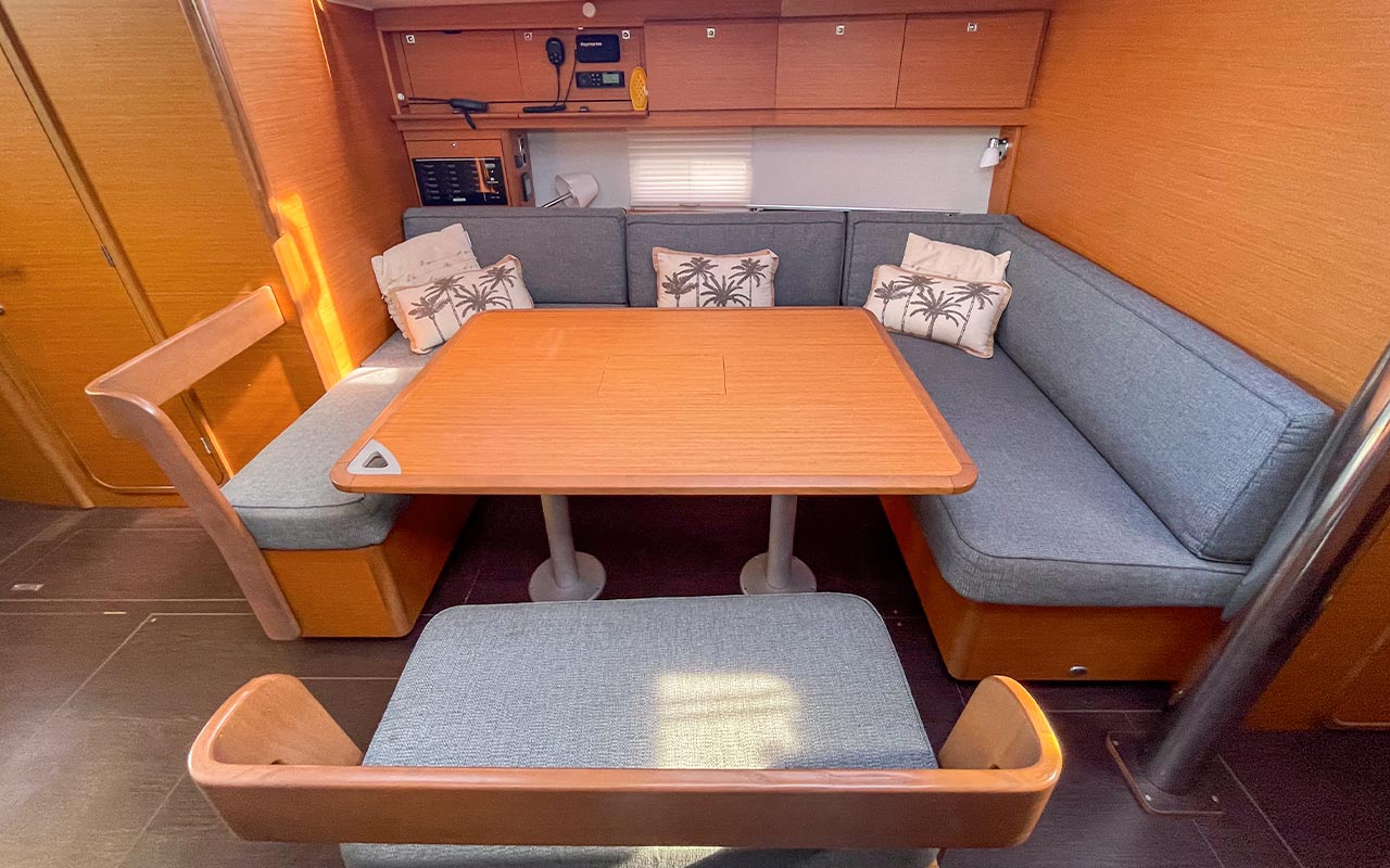Dufour 430 — photo 20