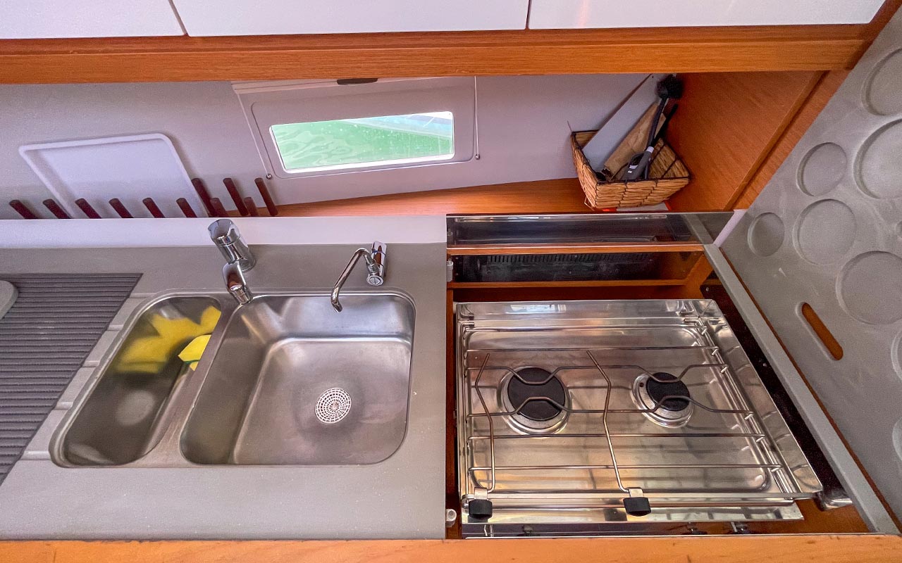 Dufour 430 — photo 22