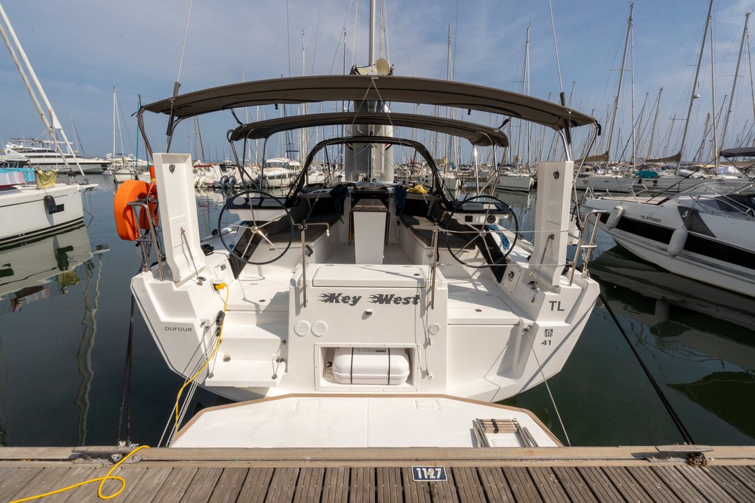 Dufour 41 - 3 cab. — photo 1