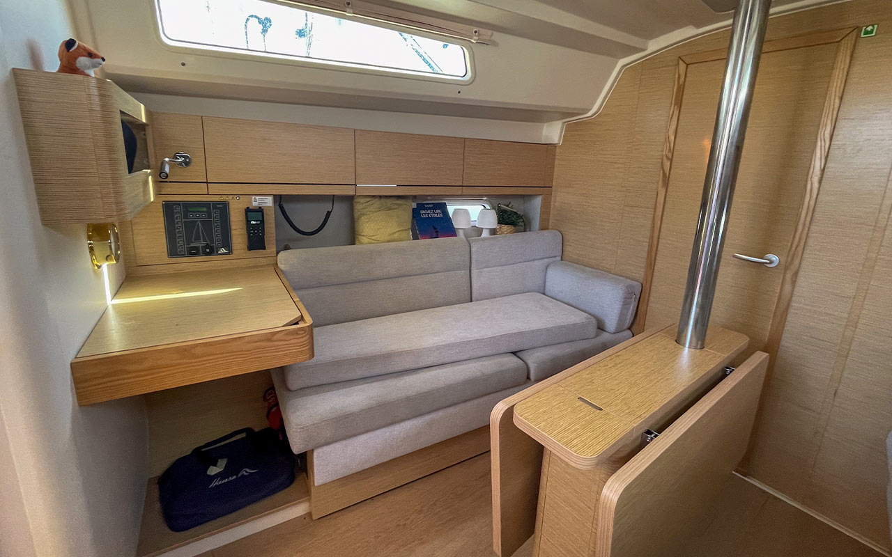 Hanse 348- 3 cab. — photo 8