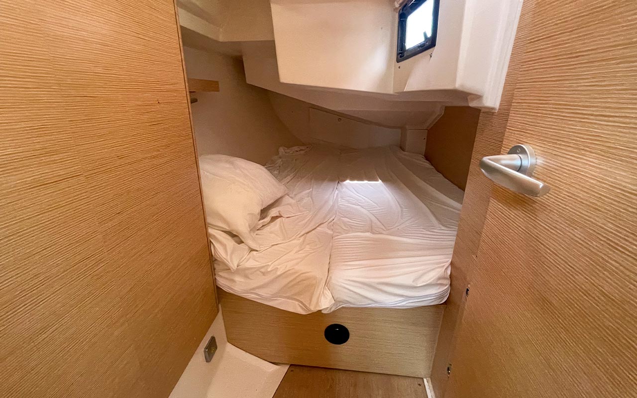 Hanse 348- 3 cab. — photo 11