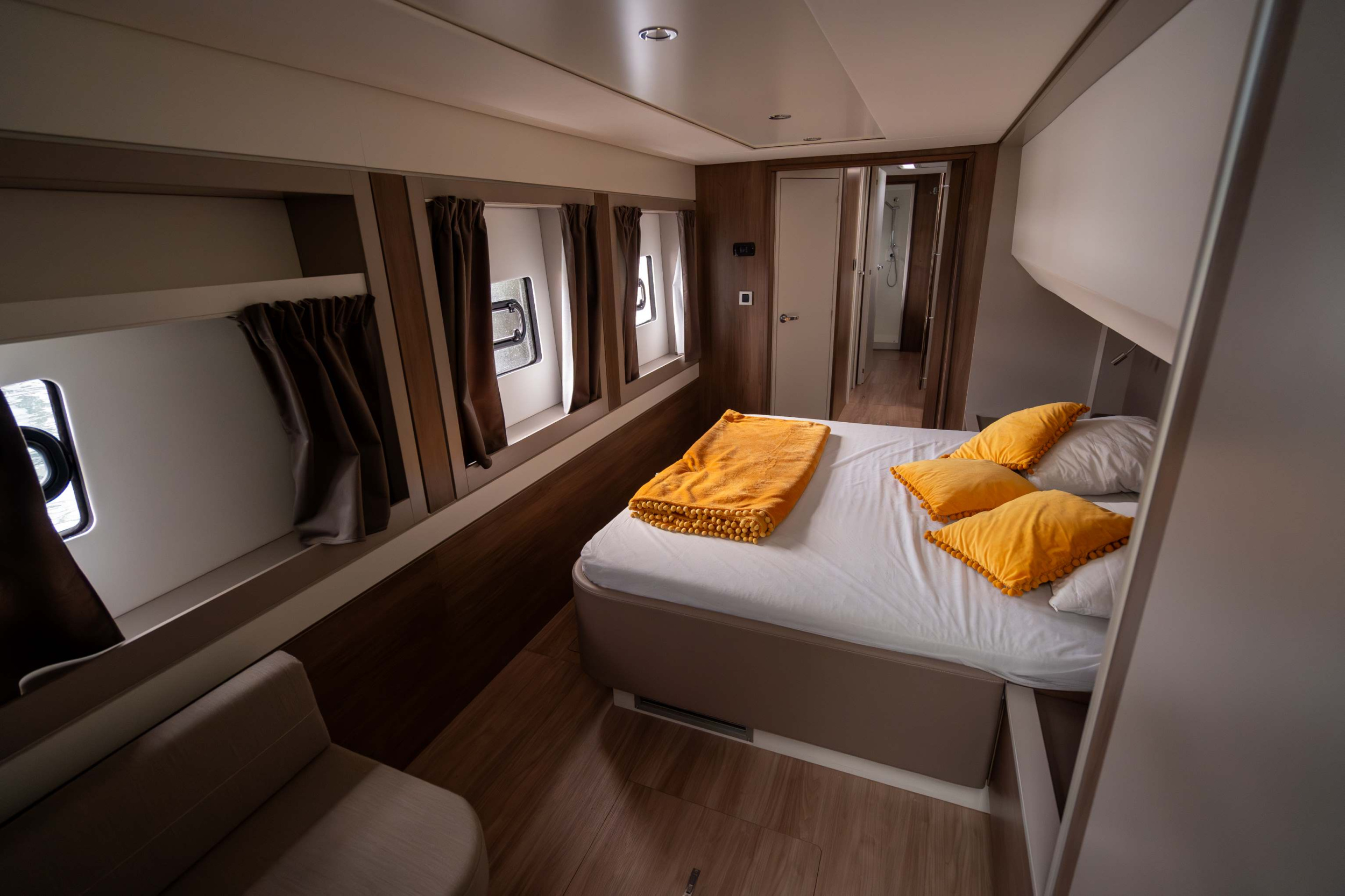 Bali 5.4 - 6 cab. — photo 20
