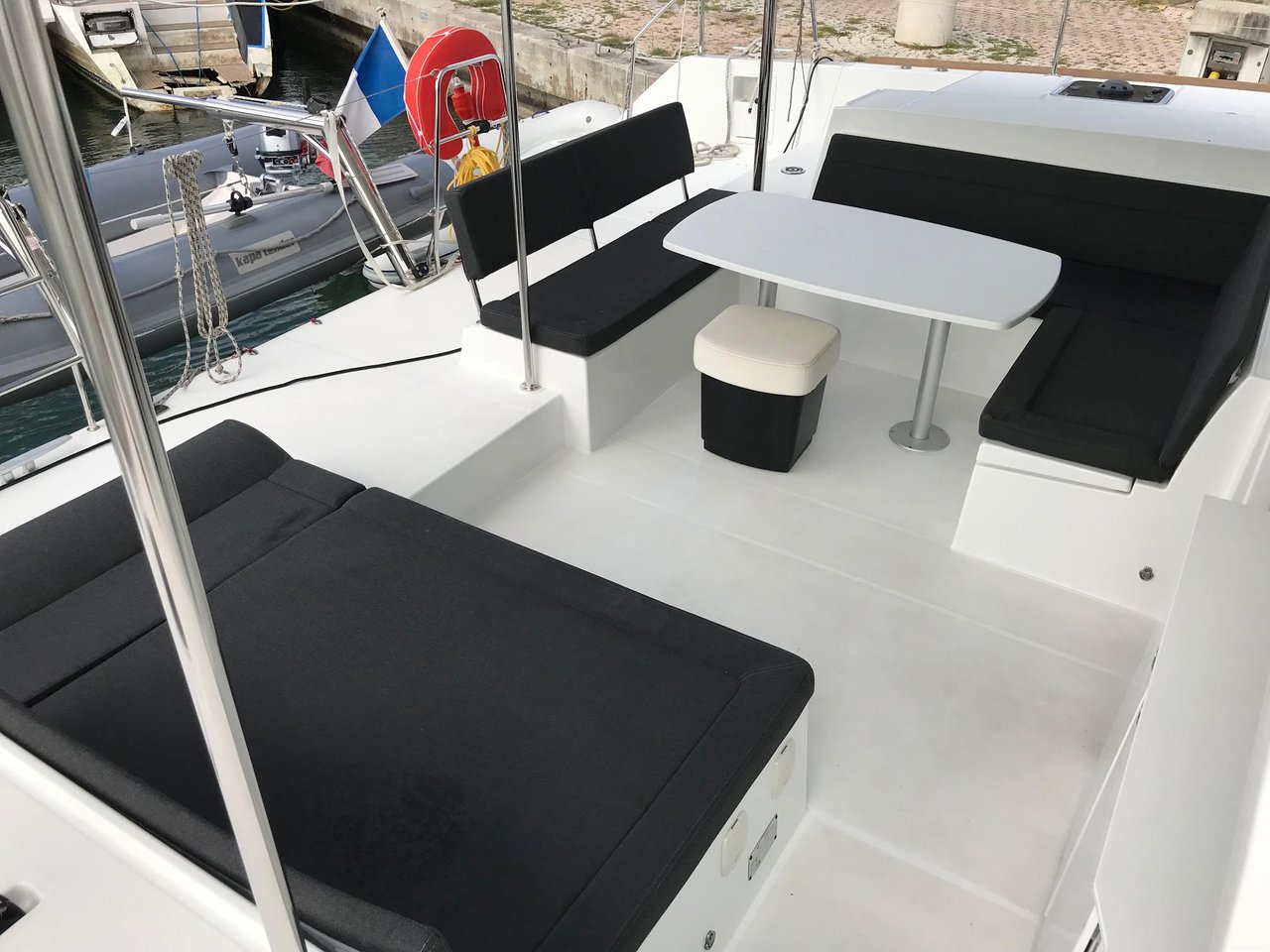 Lagoon 450 - 4 + 2 cab. — photo 10