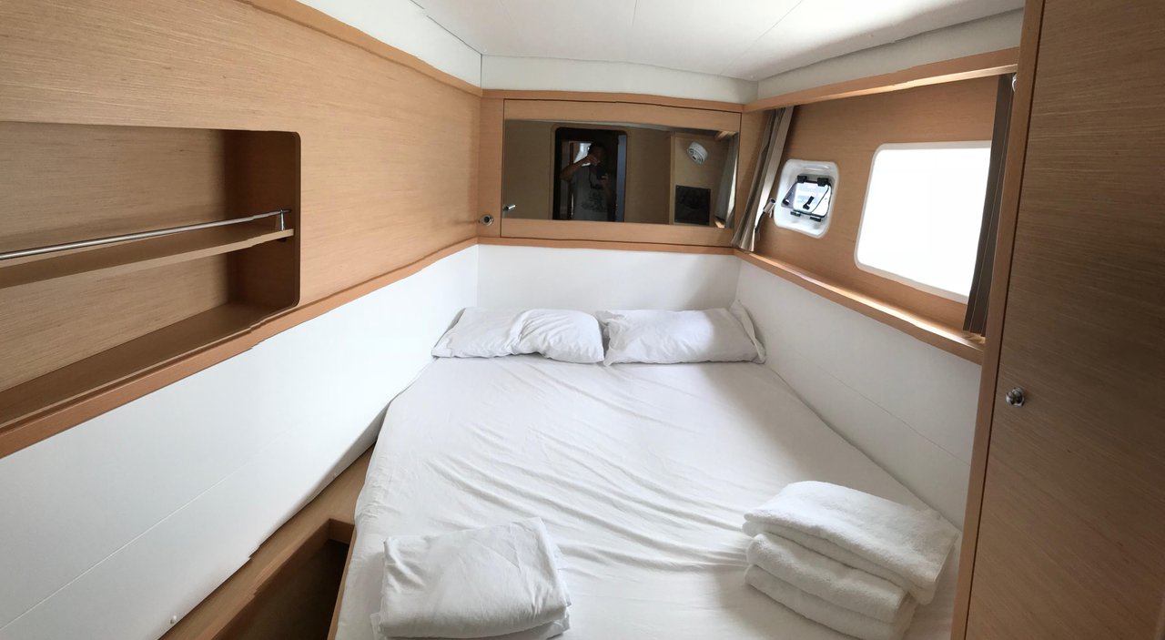 Lagoon 450 - 4 + 2 cab. — photo 13