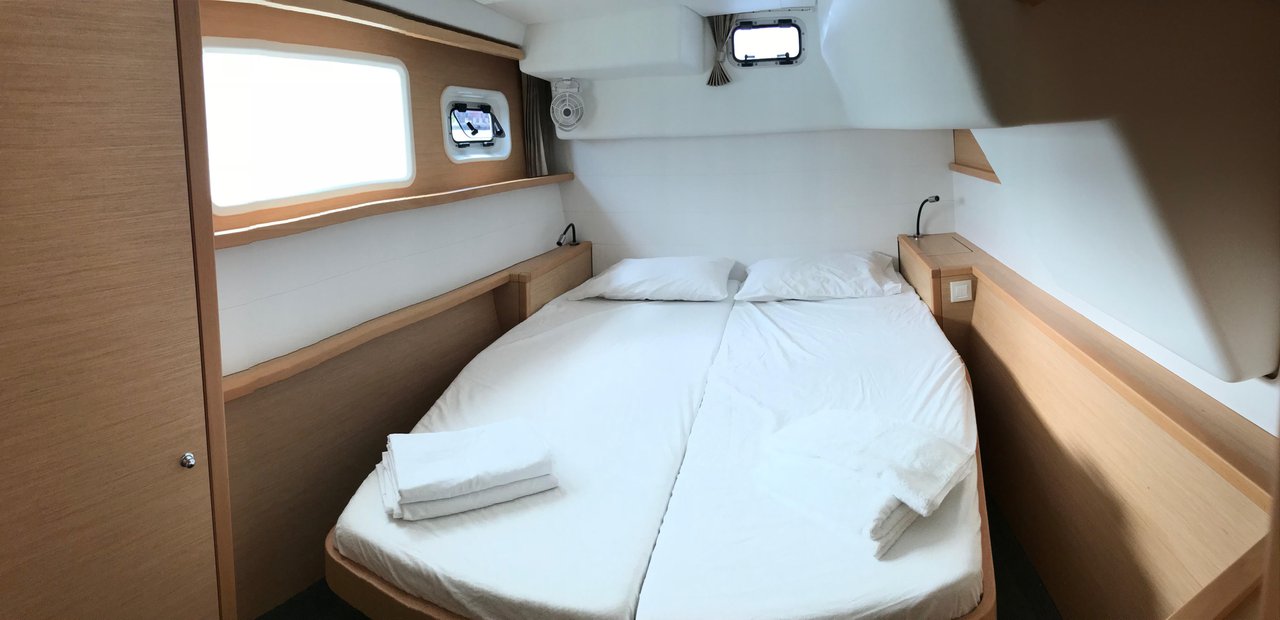 Lagoon 450 - 4 + 2 cab. — photo 14