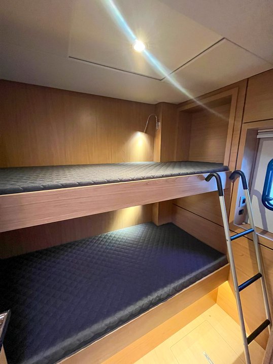 Bali 4.6 - 5 + 1 cab. — photo 26