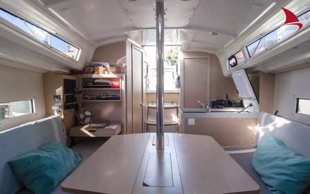 Oceanis 30.1 — photo 12