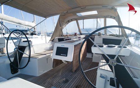 Dufour 390 GL — photo 9