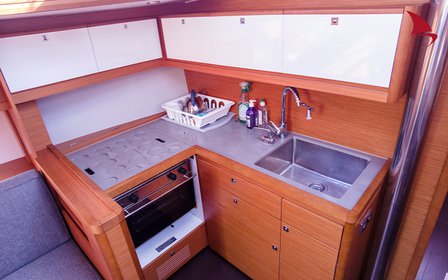 Dufour 430 - 3 cab. — photo 18
